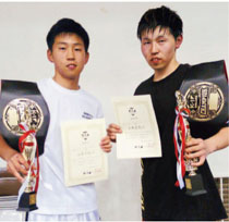 幼少期から練習をともにした弟の力也さん（写真左）。力也さんも同大会の60kg級で優勝。大会3連覇を果たしました